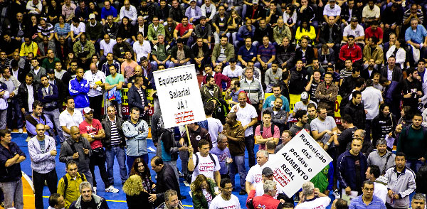 Assembleia dos metroviários de SP, dia 27 de maio