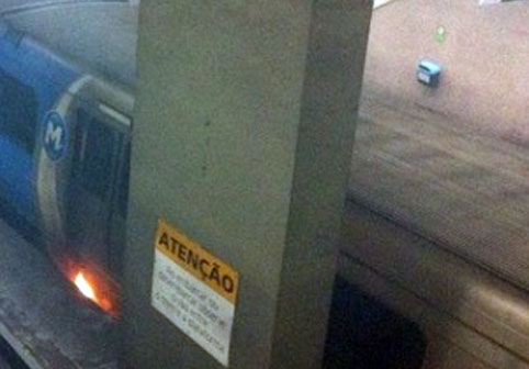 incêncidio no metrô do Rio - 07/08/2012