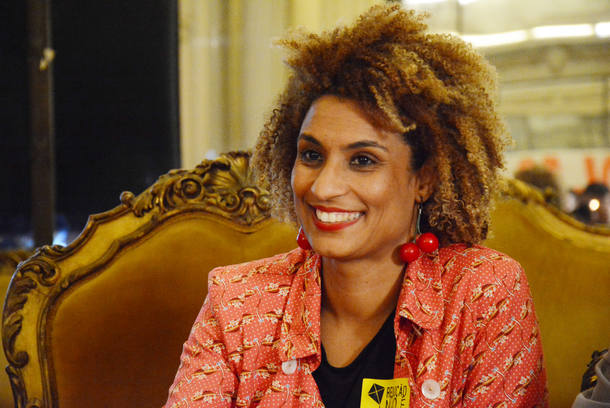 CORRECAO CREDITO RIO DE JANEIRO 24/10/2017 METROPOLE VEREADORA ASSASSINADA Vereadora Marielle Franco (PSOL RJ) durante Debate Público: Medidas Socioeducativas em Meio Aberto na Camara Municipal do Rio de Janeiro - A vereadora Marielle Franco (PSOL) foi assassinada a tiros, na noite desta quarta-feira (14), no bairro do Estácio, no Centro do Rio. O motorista, que guiava o carro, também foi baleado e morreu.  Foto:Mário Vasconcellos/CMRJ